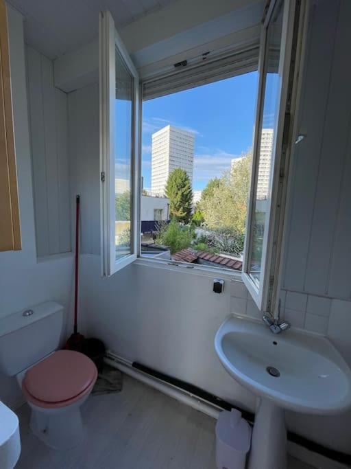 Appartement Calme Et Lumineux - Parking Privatif - Metro A 5Mn Мон-ан-Барёль Экстерьер фото